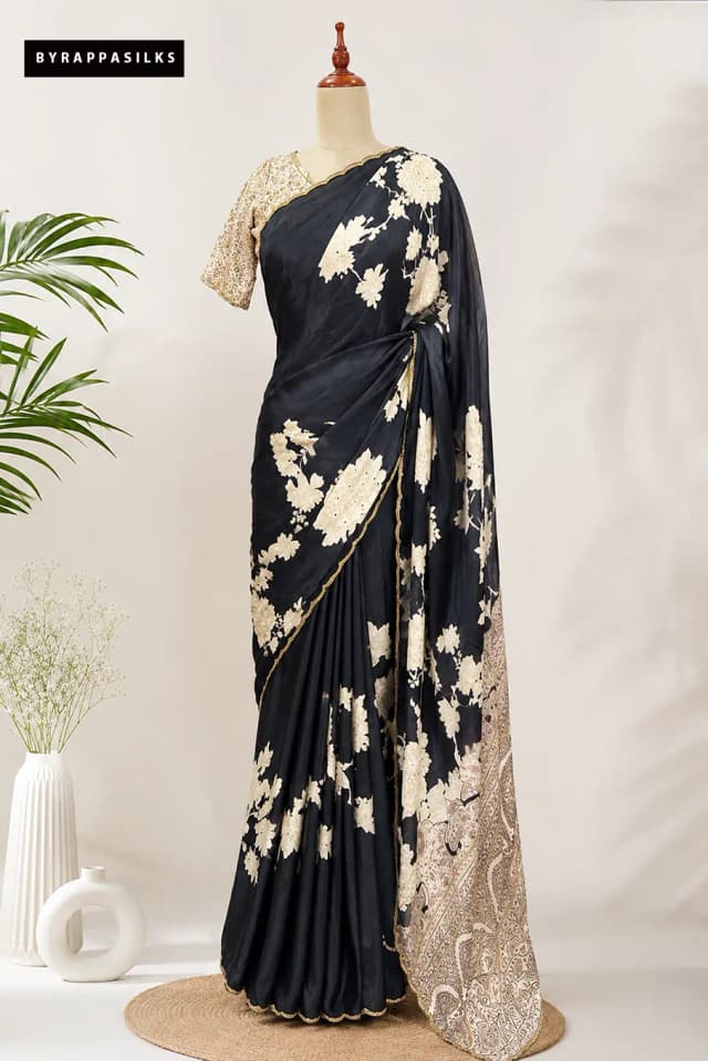 Printed Crape Saree Black Floral With Ready Blouse AA310947