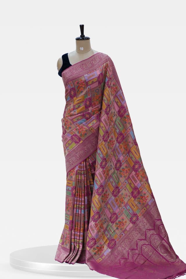 Munga Elegant Pink  with Intricate Weaving  QS239075