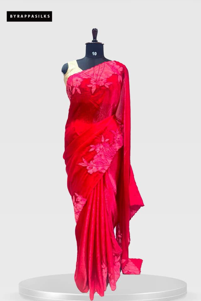 Shimmer Saree With Aplic Work Red Colour QS284786