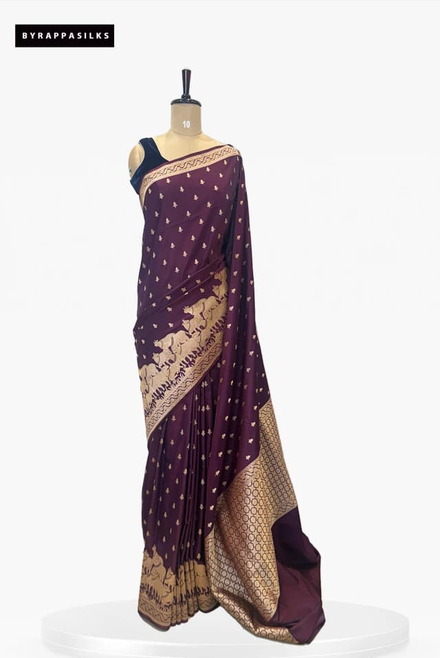 Banarasi saree With Gold Zari Maroon Colour QS281932