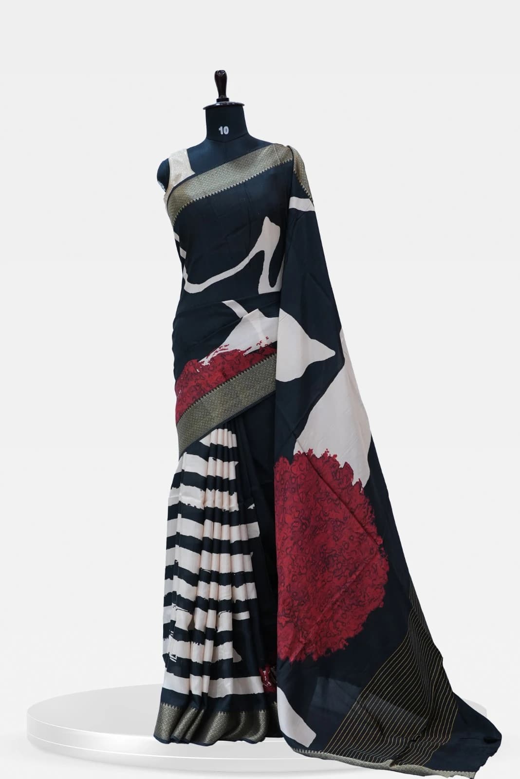 Printed Semi Mysore Silk Black Saree with Red Floral & Striped Pattern QS245131