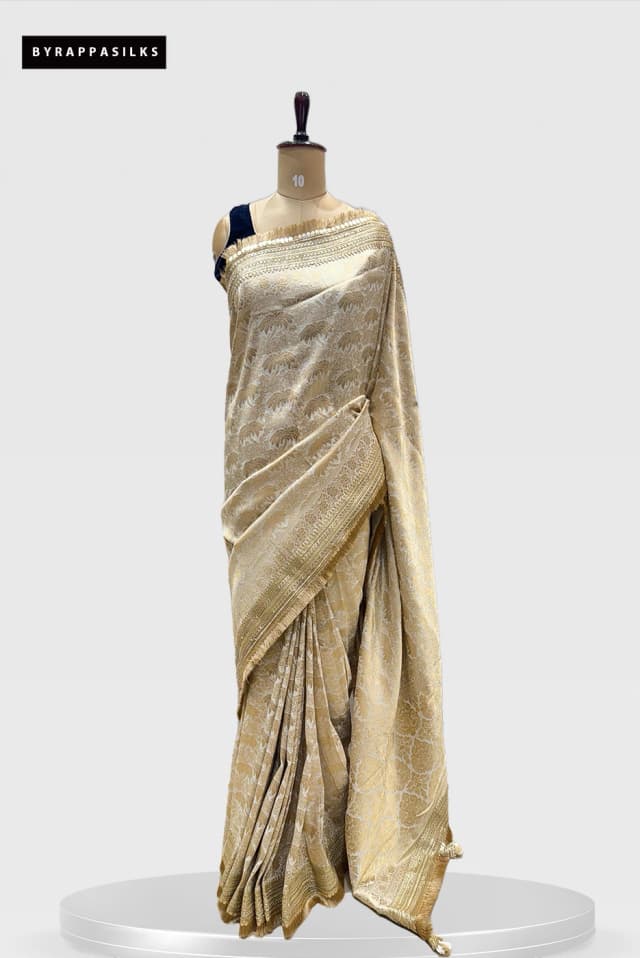 Banaras Saree Cream & Gold QS280159